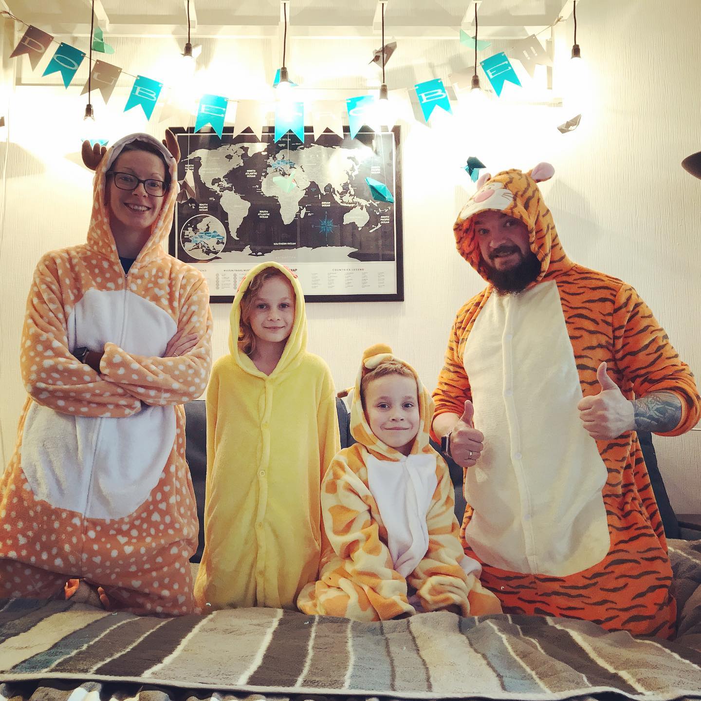 Gimons Family Costumes